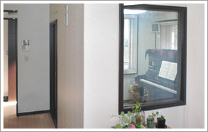 アビテックスフリーシリーズ施工実例 声楽・ピアノ室（3.6畳